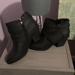 Jessica Cline Women’s Boots